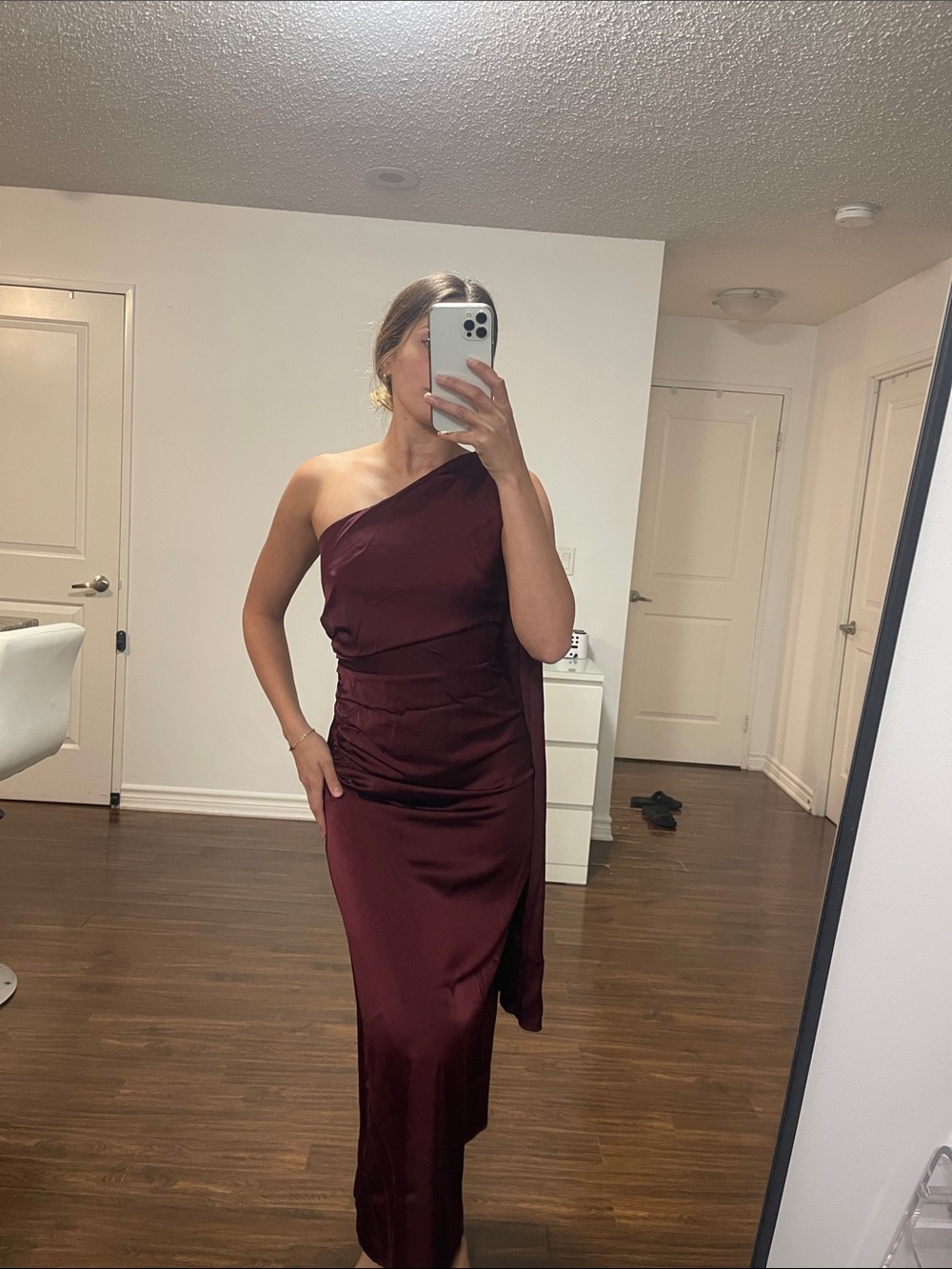 RIHOAS One-Shoulder Satin Maxi Dress in Burgundy